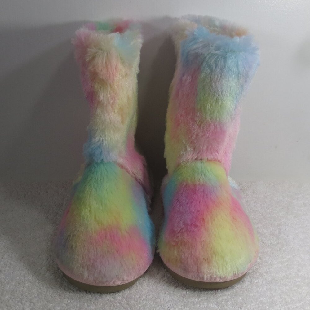 NEW Forever Shoes Pastel Rainbow Faux Fur Alice-9 Festival Fun Moon Boots Size 8